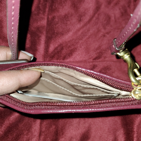 Coach wristlet - Picture 3 of 6